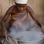 Bain de vapeur intime africain : plantes et usages traditionnels