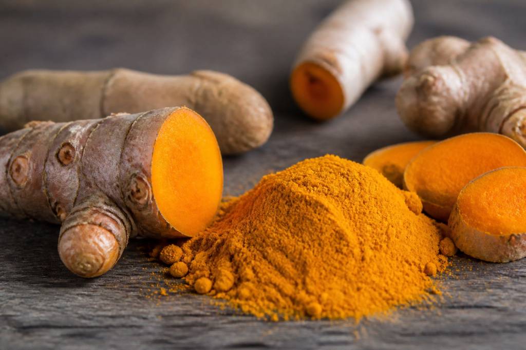 Différence entre curcuma et turmeric : origine, propriétés et usages