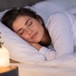 Je rêve trop, ça me fatigue : quelles plantes peuvent aider à retrouver un sommeil réparateur ?