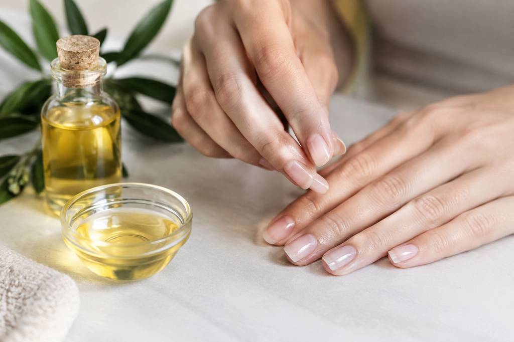 Nourrir les ongles : recette maison aux huiles végétales